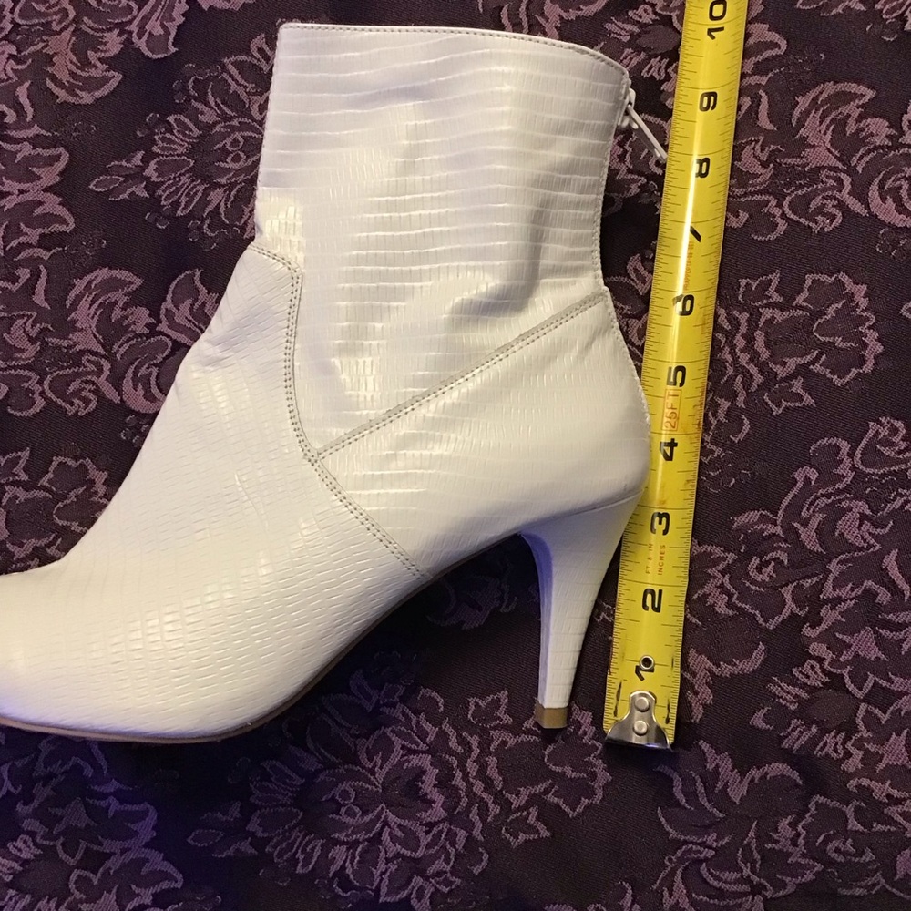 Free People White Leather Zip Boots Booties. Size 38 - Picture 13 of 16